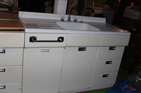 Vintage kitchen sink and cabinet for sale. Rose City Bungalow 1913: Calling all vintage kitchen lovers
