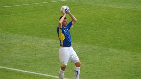 Soccer Tips How To Take An Effective Throw With Images Soccer Tips