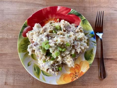 Most recipes for smashed potatoes are very similar, and i'll pick a pioneer woman recipe as the inspiration recipe, but it could have been many others. Smashed Potatoes | Recipe | Smashed potatoes, Food network ...