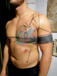 Adam Levine Nudo Storia Dei Tatuaggi