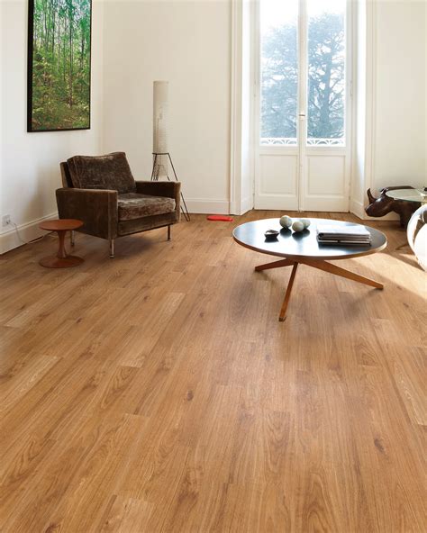 Rt02 Golden Oak Natural Wood Luxury Vinyl Flooring From J2 Flooring