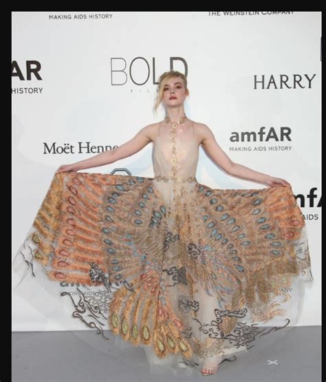 Elle Fanning Braless Sexy The Fappening Leaked Photos