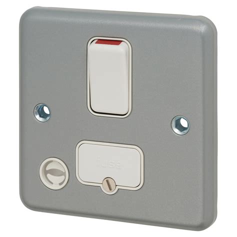 Mk Metalclad Plus 13a 1 Gang Dp Switched Fused Spur With Flex Outlet