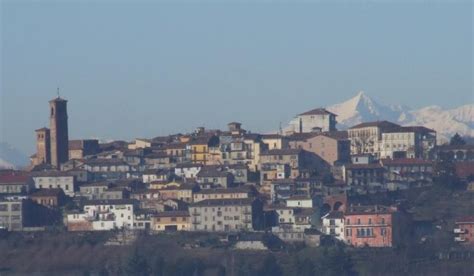 Moncalvo garden apartment La Famulenta 10 Has Mountain Views and Balcony - UPDATED 2021 ...