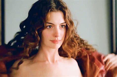 Anne Hathaway Refused Nudity Contract