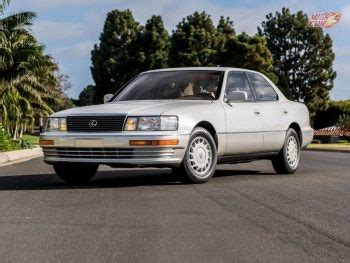 Range rover, porsche, mercedes benz, mini cooper and bentley: Cars owned by Microsoft founder Bill Gates » MotorOctane
