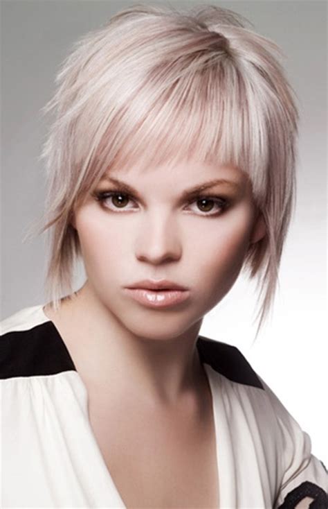 These 85 celebrities with bobs will convince you: Short Hairstyles for Straight Hair | Short Hairstyles 2018 ...