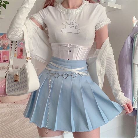 Kawaii Lolita Style Pleated Mini Skirt スタイリッシュなファッション かわいい服 スタイリッシュ