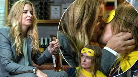 Emmerdale Spoiler Shock Steamy Sex Romp For Vanessa Woodfield And Charity Dingle Mirror Online