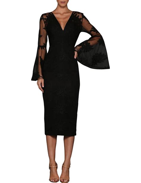 Exuding Sophistication Elegance And Glamour This Kassidy Dress From