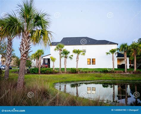 A Typical Florida House Stock Photo Image Of Grassland 143004198