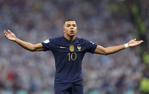World Cup 2022 Top Goalscorers Mbappe Pips Messi To Golden Boot In Unbelievable Final The