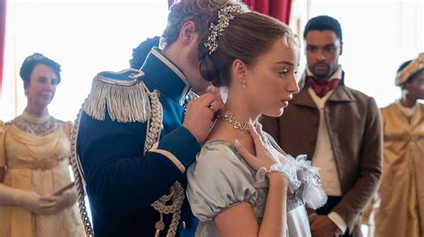 Ünlü şef ali ronay, yeni projesiyle gündemde. Netflix'in Yeni Dizisi Bridgerton Hakkında Merak Edilenler