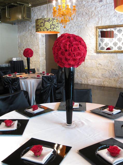 Red and Black Table Decor Elegant Chic and Elegant Style ...