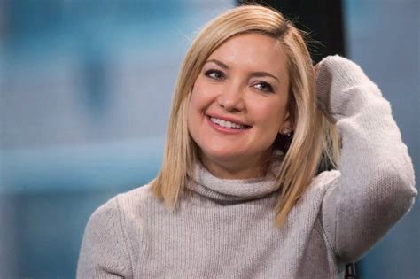 Kate Hudson On Her New Book Mom Buddies Paltrow And Alba Ctv News