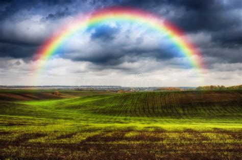 Rainbow Over The Field Stock Image Image Of Brim Countrified 165750369
