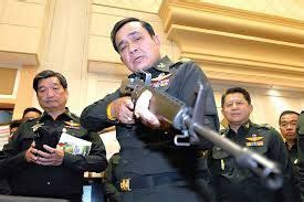 Jun 26, 2021 · เรียกได้ว่ากำลังเป็นที่พูดถึงอย่างมากสำหรับคลิปที่นายกรัฐมนตรี พลเอก ประยุทธ์ จันทร์โอชา ปล่อยมุกในช่วงที่ให้สัมภาษณ์ โดยมีเหล่าดารา. ผลการค้นหารูปภาพสำหรับ ประยุทธ์ จันทร์ โอชา ตอนเด็ก | ขำ ...
