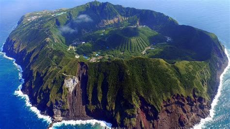 Landscape Aogashima Japan Wallpapers Hd Desktop And Mobile Backgrounds