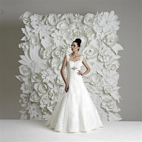 We have plenty of styles available, and all are easy to decorate to perfectly match your theme, even without silk flowers and fabrics. 99PCS Set 15 60CM Giant Paper Flowers For Wedding ...