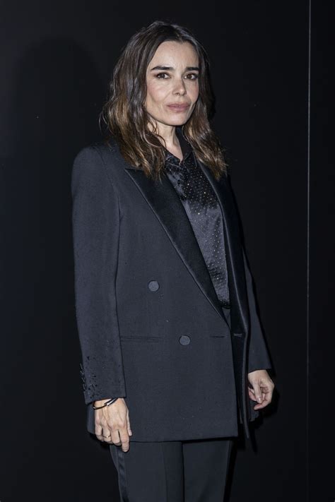 Jul 17, 2021 · by solo lee december 15, 2020. BERENICE BEJO at Yves Saint Laurent Fashion Show in Paris ...