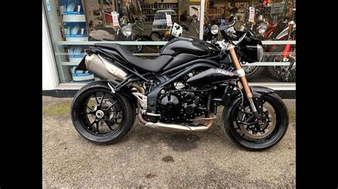 Your photos look better here. TRIUMPH SPEED TRIPLE 1050 BLACK 2011 START UP & REVIEW ...