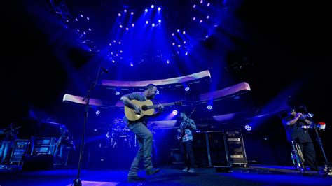 Dave Matthews Band Concert At Uva Raises Over 1 Million For Area