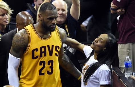 Well according to blogs, lebron got word of lambo cheating and. Mavericks Fan Claims LeBron James' Mom Pushed Her After She Yelled at Him During Game | Complex