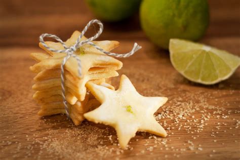 Add sugar, crush and mix with a spoon. Caipirinha Plätzchen | Rezept | Lebensmittel essen ...