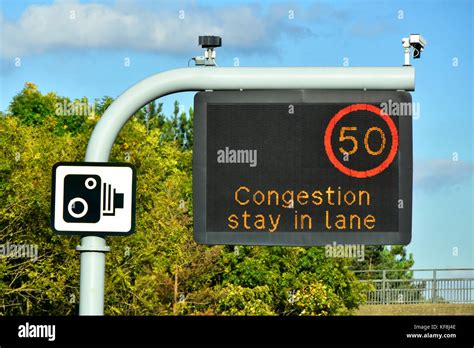Single Panel M25 Motorway Sign Above Lane One Only Variable Speed