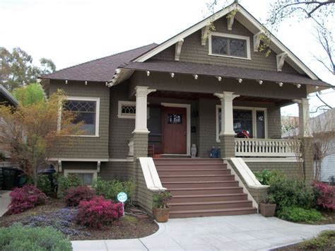 New designs in all sizes from affordable to luxury with gorgeous entryways and open living floor plans. California became home to thousands of Craftsman Bungalows early in the 20th Century - and fo ...