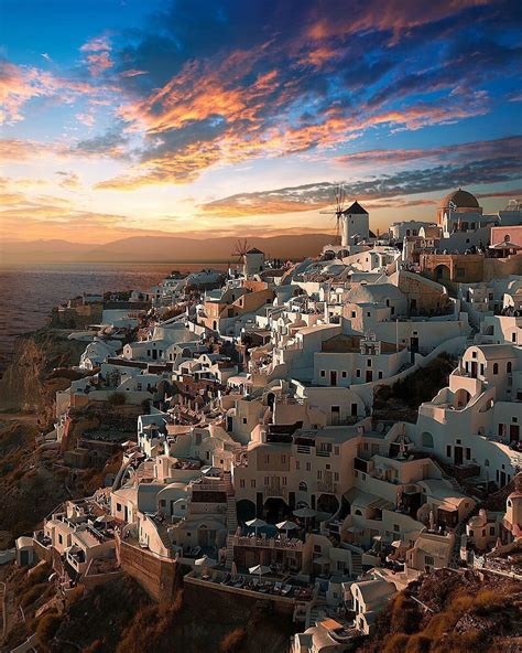 En 2014, los lectores de travel + leisure votaron a santorini como «la mejor isla del mundo». Santorini, Grecia | Paisajes, Lugares para visitar, Fotografia