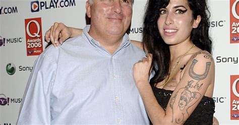Amy Winehouse Et Son Père Mitch Winehouse En 2006 Purepeople