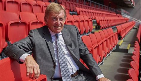 Juara premier league, liverpool 'sederajat' dengan blackburn rovers. Kenny Dalglish dapat Gelar Ksatria dari Ratu Inggris