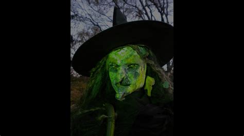 Фэррен блэкберн, элис тротон, сара уокер. (Easy) How to Make a Halloween Witch - YouTube