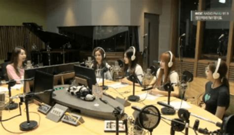 On january 31, the day of blackpink's online concert. BLACKPINK's Jennie Shares How G-Dragon Helped Her With On ...