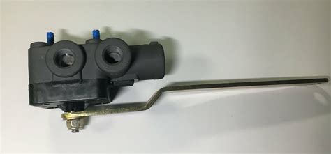 Height Control Valve H102 Barksdale Type Availability Normally