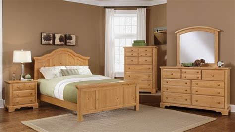 Browse a wide selection of furniture for bedrooms on houzz in a variety of styles and sizes, including wooden and mirrored bedroom furniture options. Pine furniture | BB66 Farmhouse Washed Pine Bedroom | DFW ...