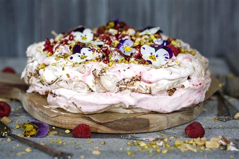 Sjokoladepavlova Med Bringebærkrem Ida Gran Jansen Baking Kakeoppskrifter Dessert Ideer