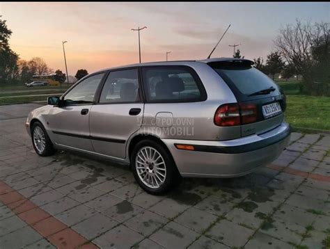 Polovni Volvo V40 Dci 2003 God Polovni Automobili Srbija Novi Sad