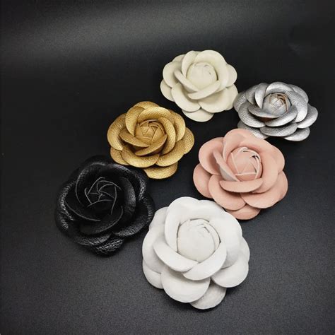 Fashion Women Quality Leather Camellia Flower Brooches Handmade Costum