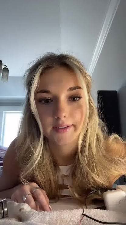 Breckie Hill Shower VIDEO Viral On Twitter, Instagram And YouTube