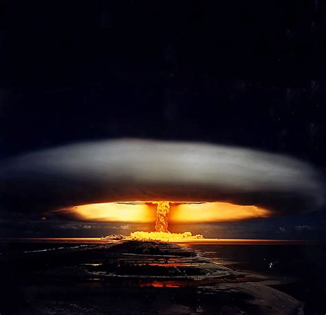 Pin By Dar Elektronics On Blast Nature Photographs Explosion Nuclear