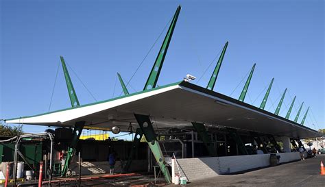 Jul 15, 2020 · a brushless car wash technique, when brought in as a safe substitute to the automated car washes, went on to become such a massive sensation in the industry of the car wash. Mid-Century Modern Car Washes | RoadsideArchitecture.com
