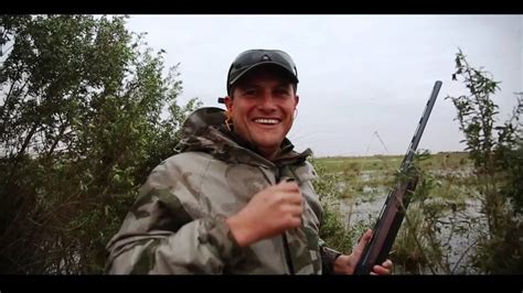 Duck Hunting Argentina By Pointer Wingshooting Youtube
