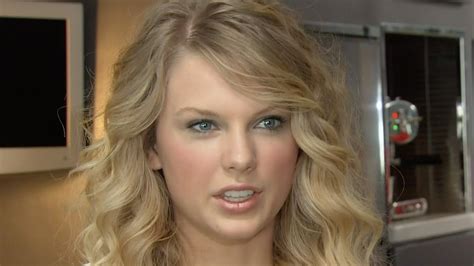 Watch Access Hollywood Interview Look Back At Taylor Swifts Early