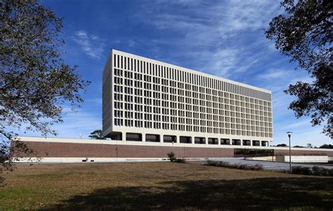 Charleston Naval Hospital Debacle To End With Sale To Apartment