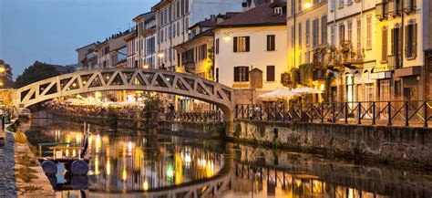 Capolavoro dell'architettura gotica e più grande chiesa d'italia, coronata da una statua della madonna, simbolo. hotel Mailand Navigli | Art Hotel Navigli Mailand | hotel ...