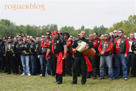 React satudarah mc doku und bandidos mc |duisburg dieser kanal dient der unterhaltung und alle geschichten sind frei. Rogues MC - SATUDARAH