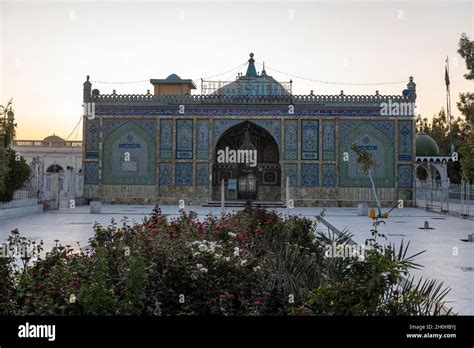 Ahmad Shah Durrani Mausoleum Hi Res Stock Photography And Images Alamy