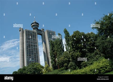 Genex Tower Fotos Und Bildmaterial In Hoher Auflösung Alamy